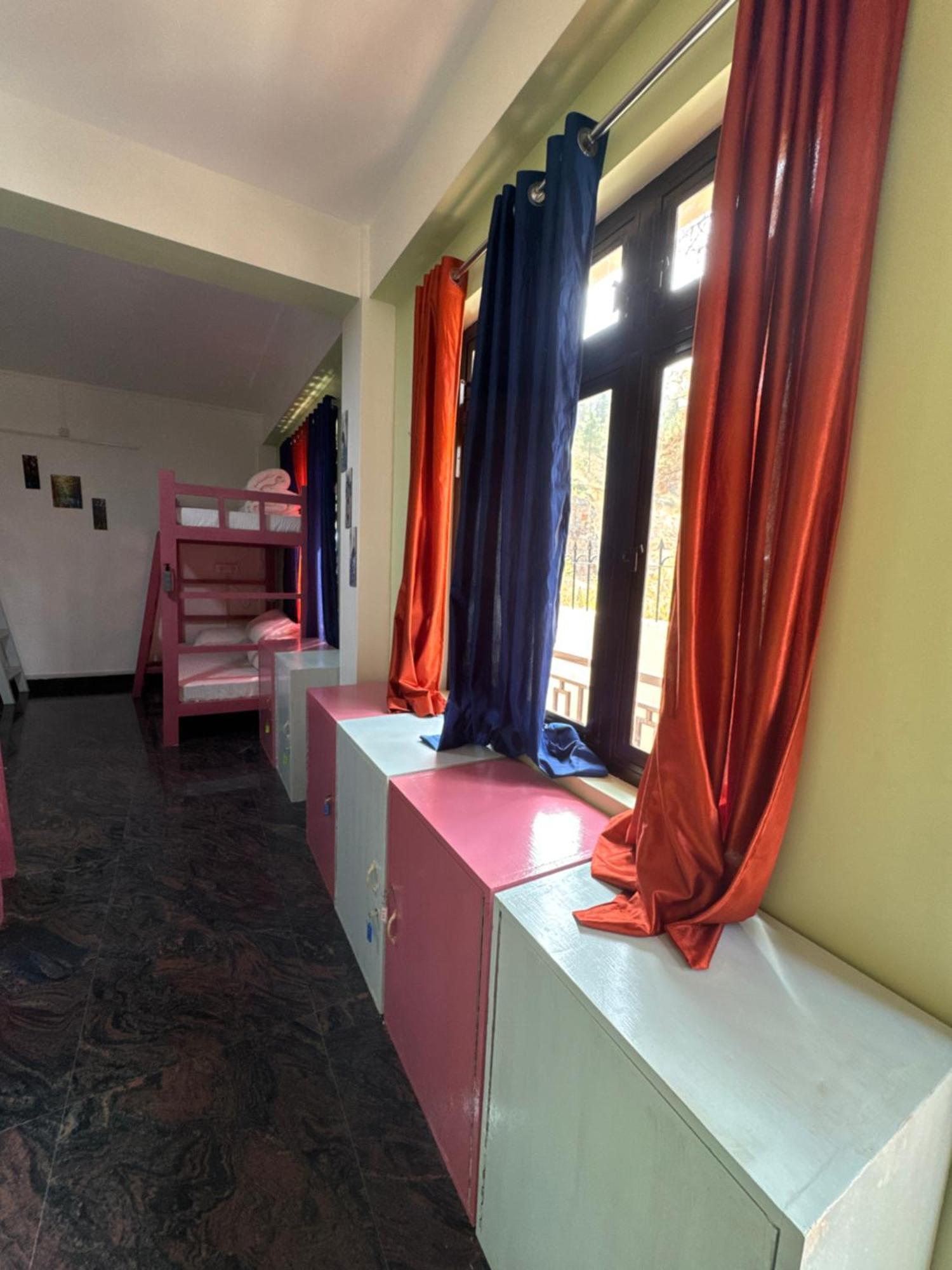 Xtsy Travellers Hostel Shillong Kültér fotó