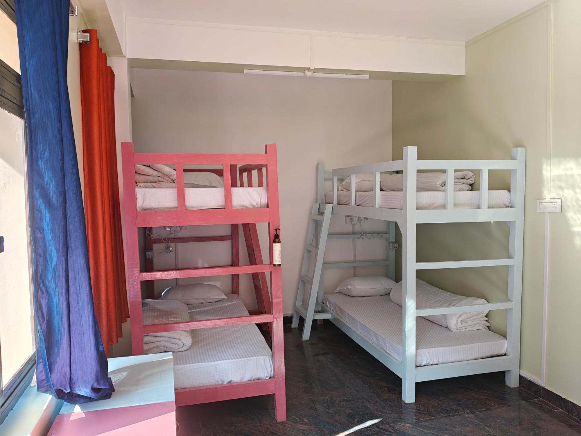 Xtsy Travellers Hostel Shillong Szoba fotó